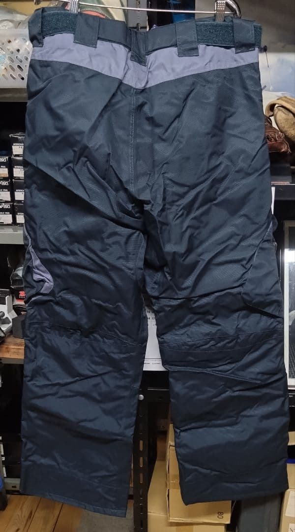 スノーボードウェア グレー黒　 男性用セットアップ