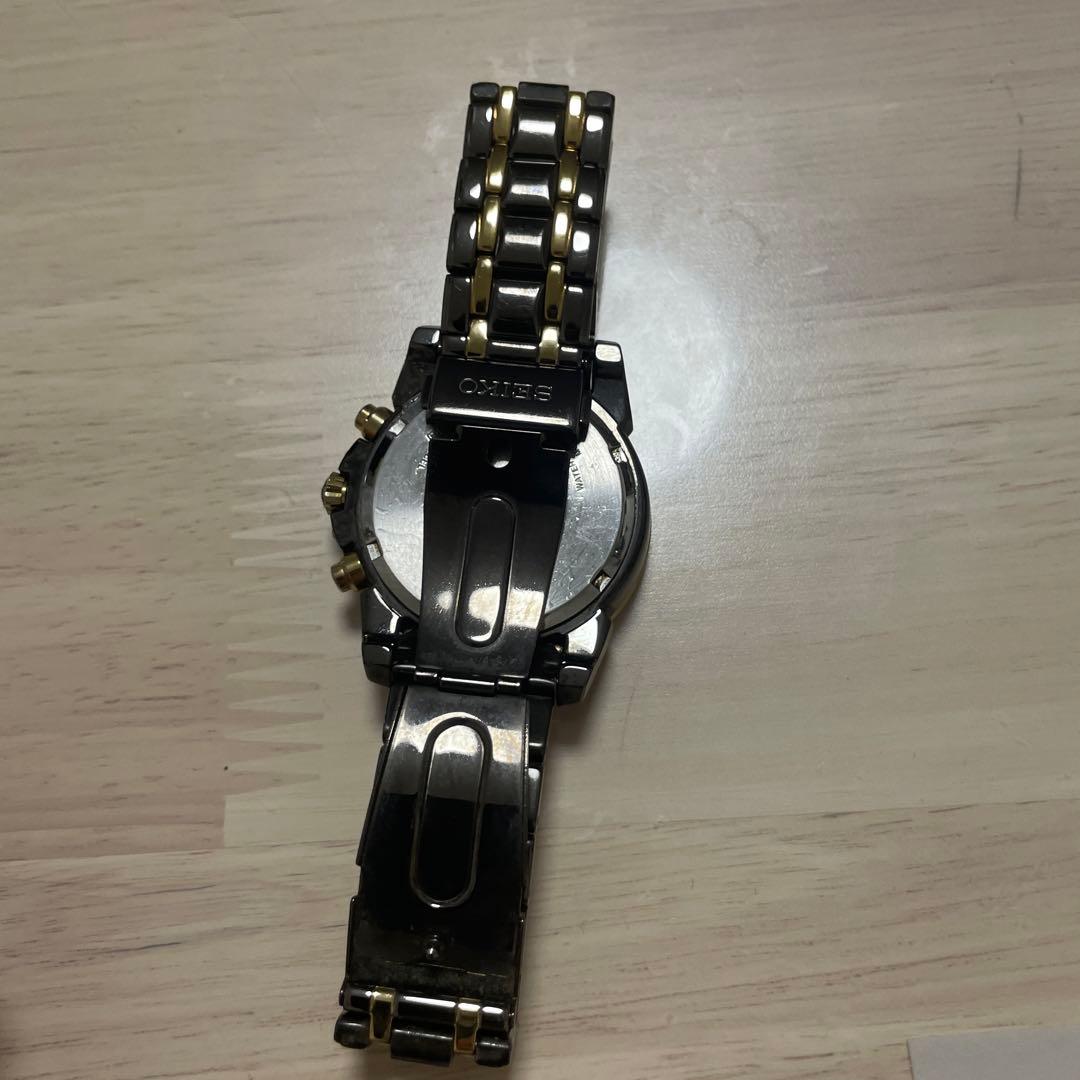 SEIKO 黒金　時計