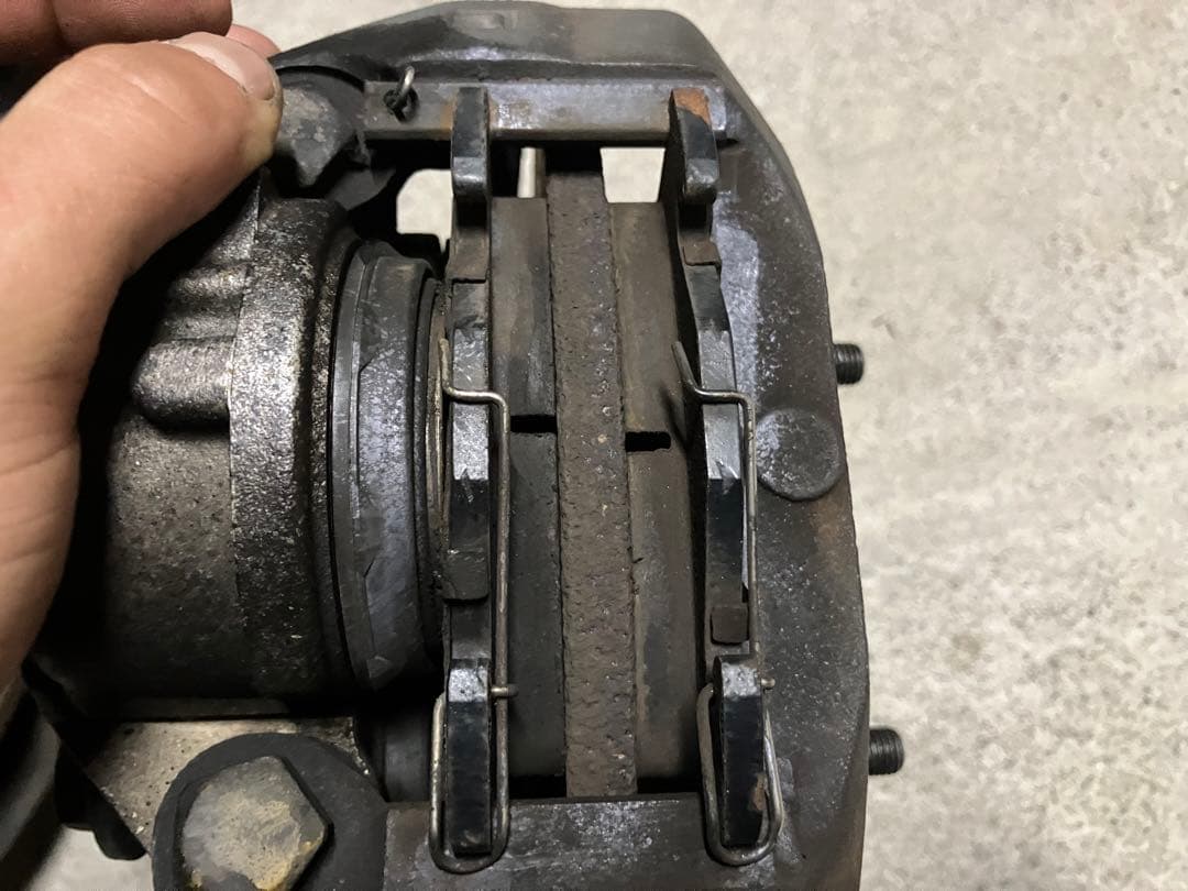 アルトワークスはフロントブレーキセット