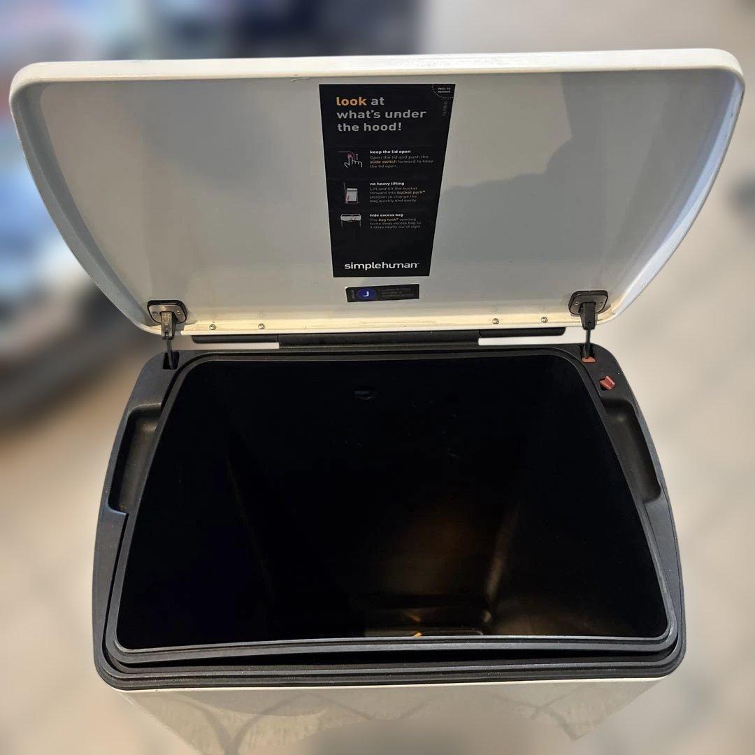 エコメルカリ便限定/simplehuman（シンプルヒューマン）ペダル式 ごみ箱