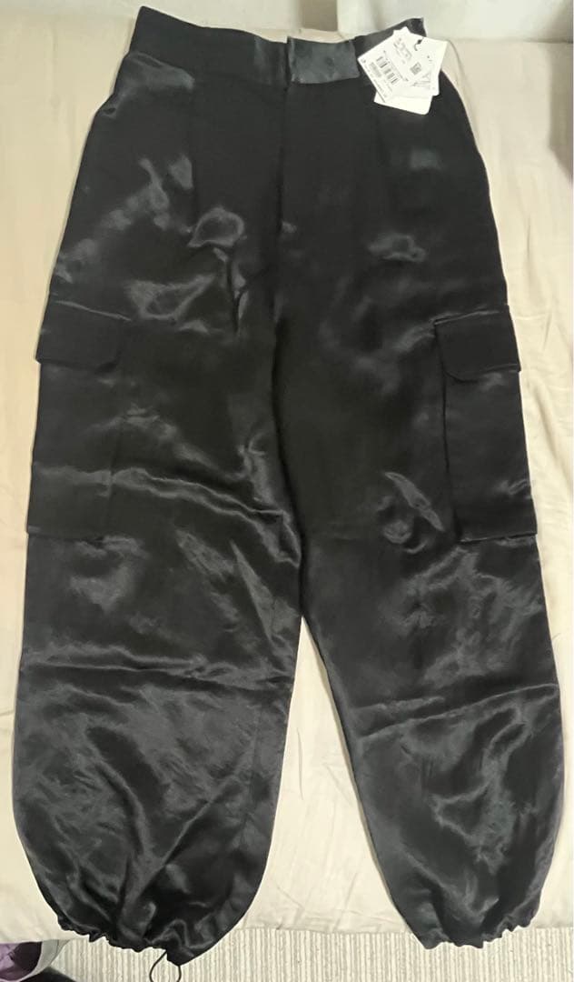 ブライトカーゴパンツ　ブラック＆ホワイト