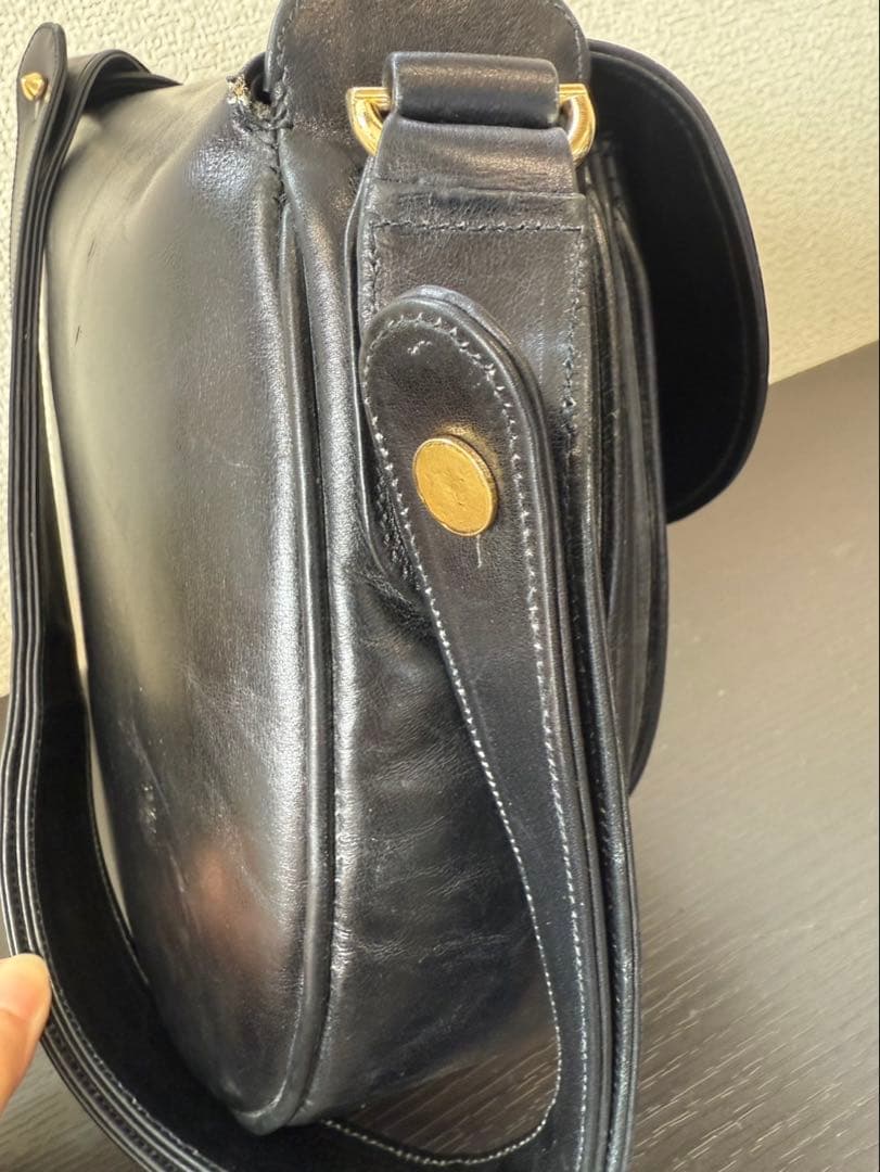 g1384 CELINE バック 黒 ショルダー 馬車金具ワンショルダー