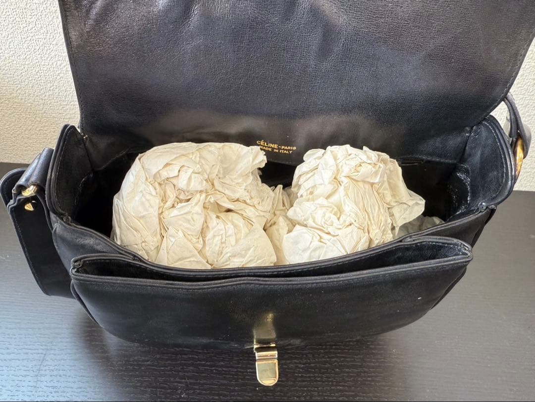 g1384 CELINE バック 黒 ショルダー 馬車金具ワンショルダー