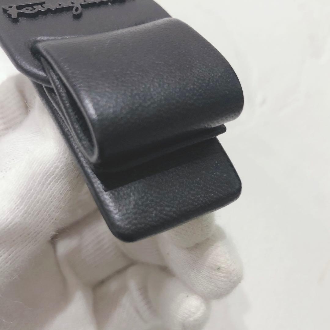 ☆Ferragamo☆ フェラガモ バレッタ ブラックレザー ヴァラリボン