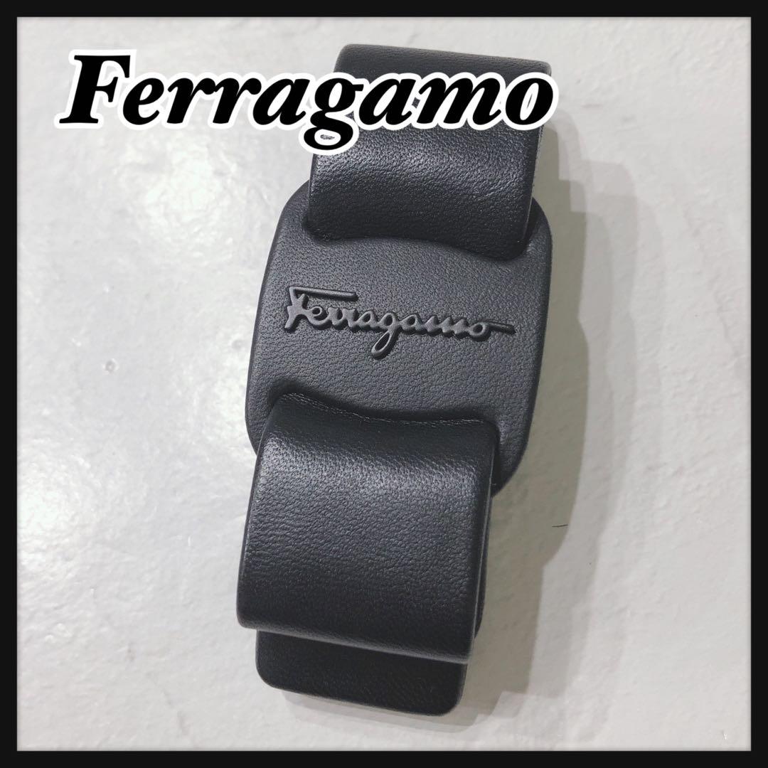 ☆Ferragamo☆ フェラガモ バレッタ ブラックレザー ヴァラリボン