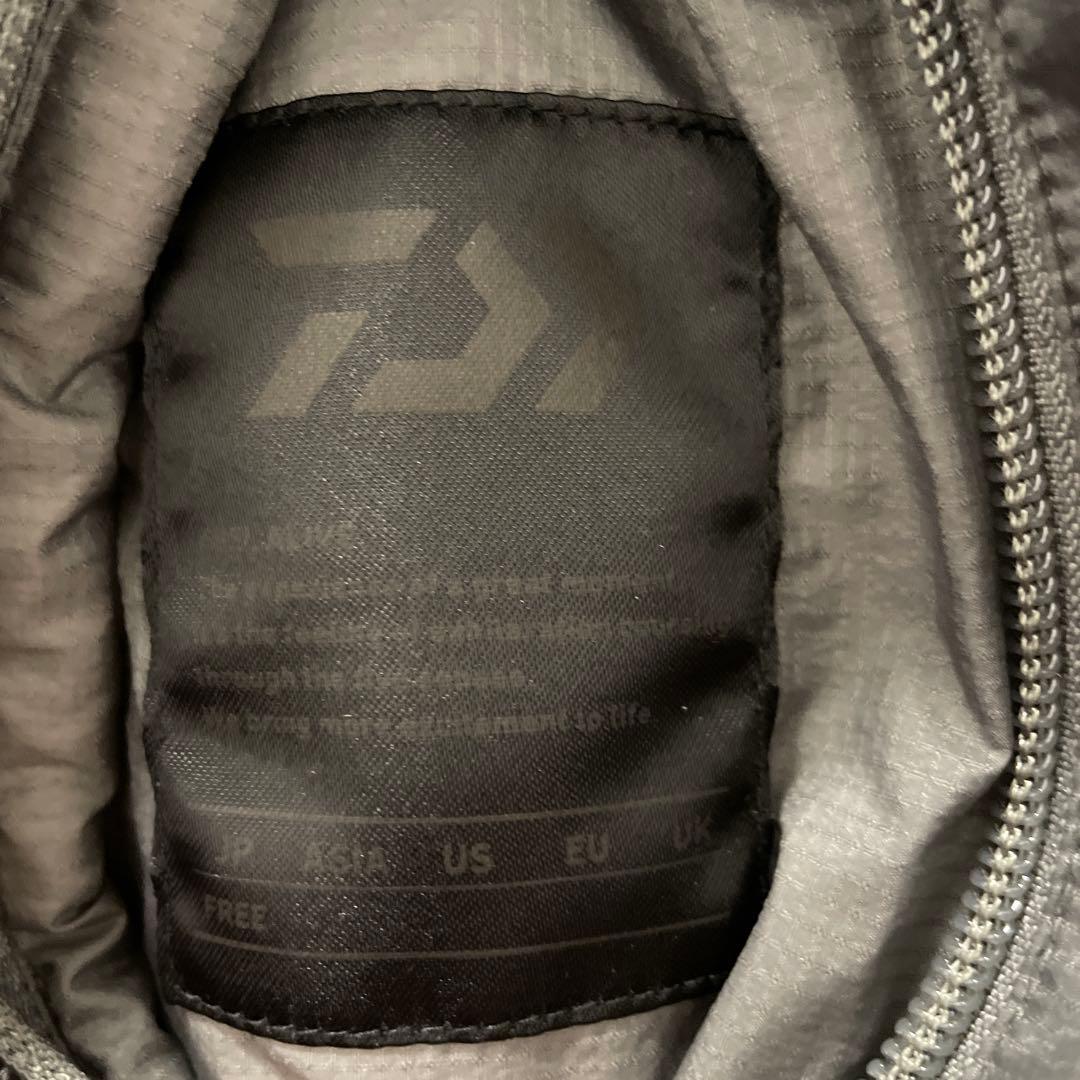 s*9様 ダイワピア39 中綿 リバーシブル プルオーバーベスト グレー フリー