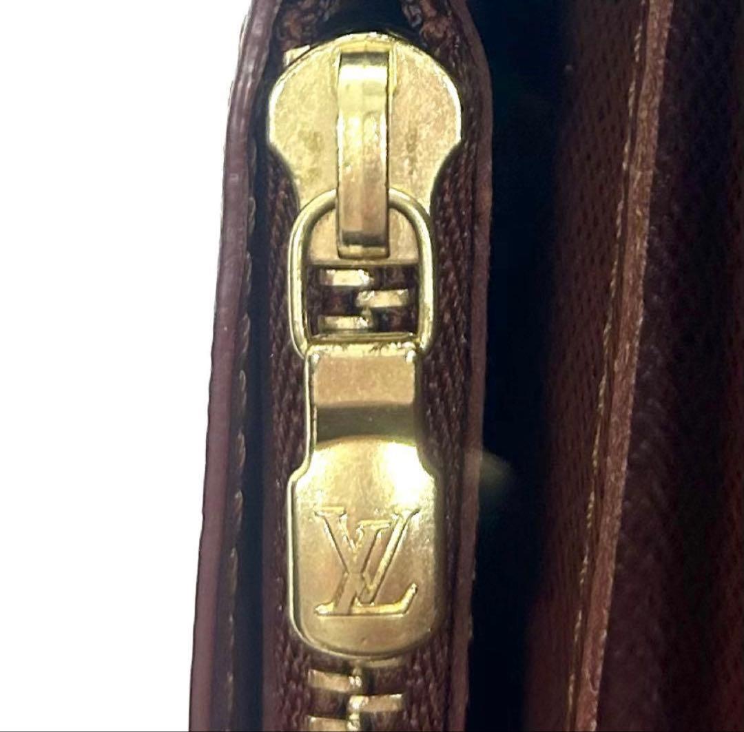 ルイヴィトン モノグラム ポルトフォイユブラザ 二つ折り財布 新型