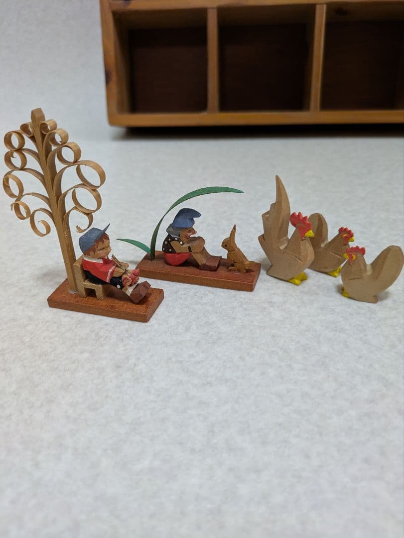 uma58Helbig工房の手彫り人形(ドイツ製)