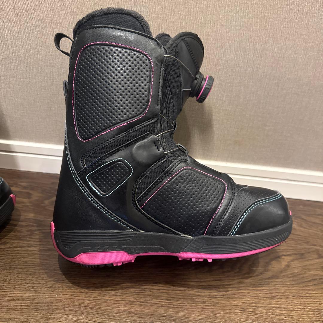 Salomon 女性用 スノーボードブーツ ブラック/ピンク 23.5cm