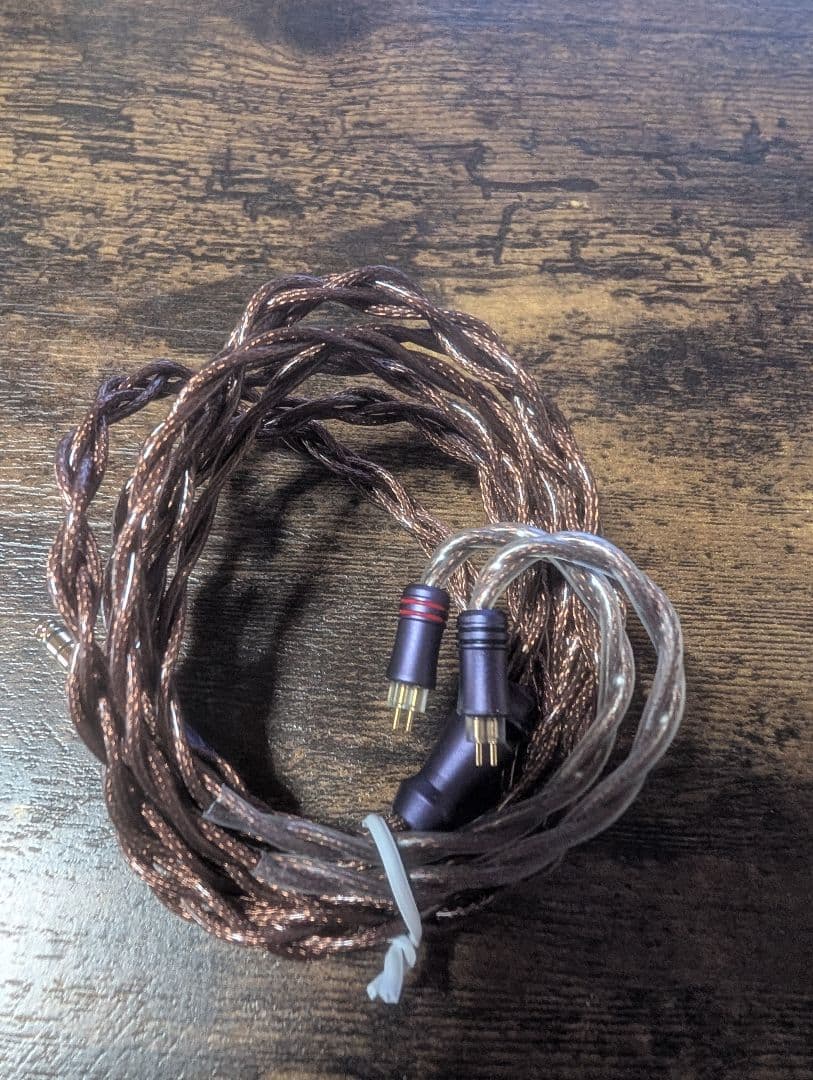 ケーブル・シールド NICEHCK HugLaura