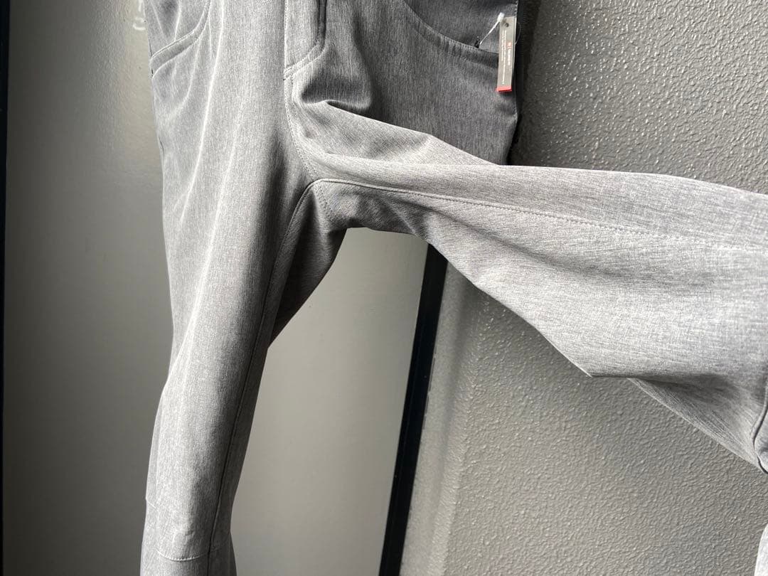 未使用 686 ビブパンツ レディースM 20/21