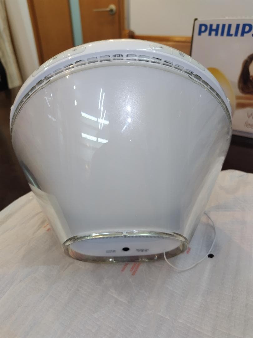 フィリップス ウェイクアップライト　光目覚まし時計 HF3520