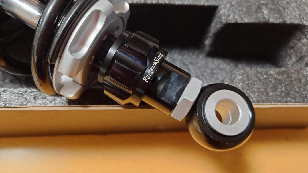 Hegeiisy 汎用オートバイ用リアサスペンション調整可能 280mm