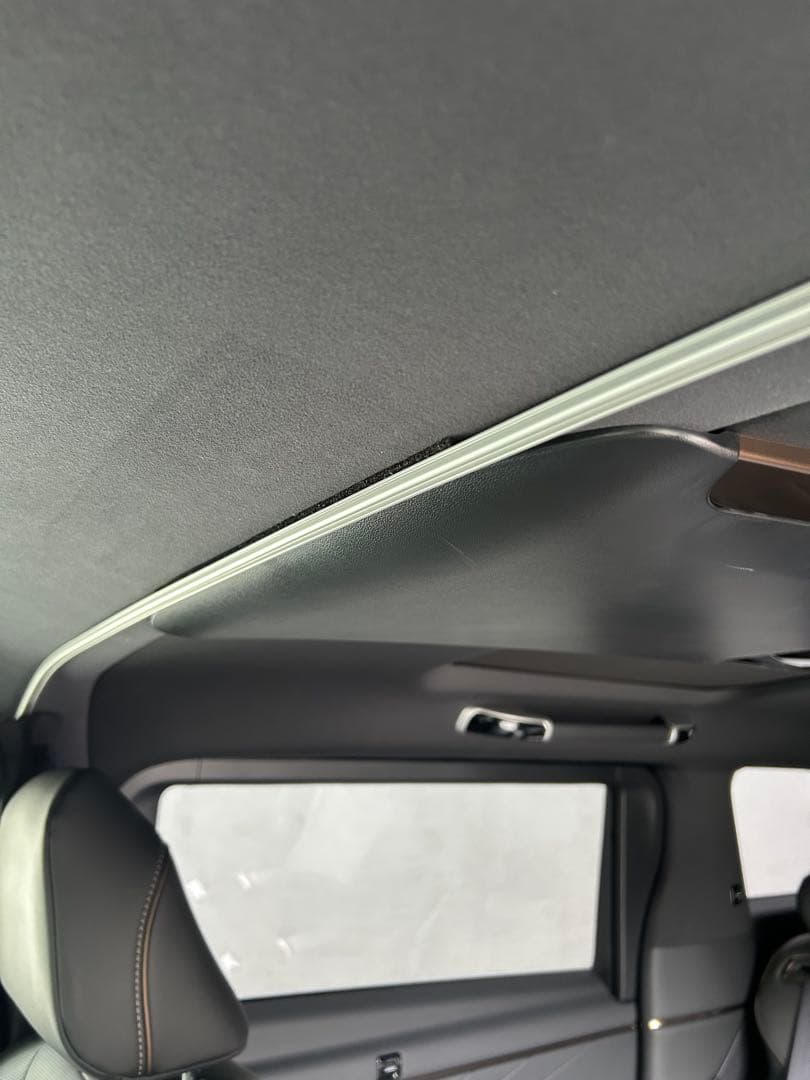 レオン 様40系アルファードセンターカーテン＆三角窓日除