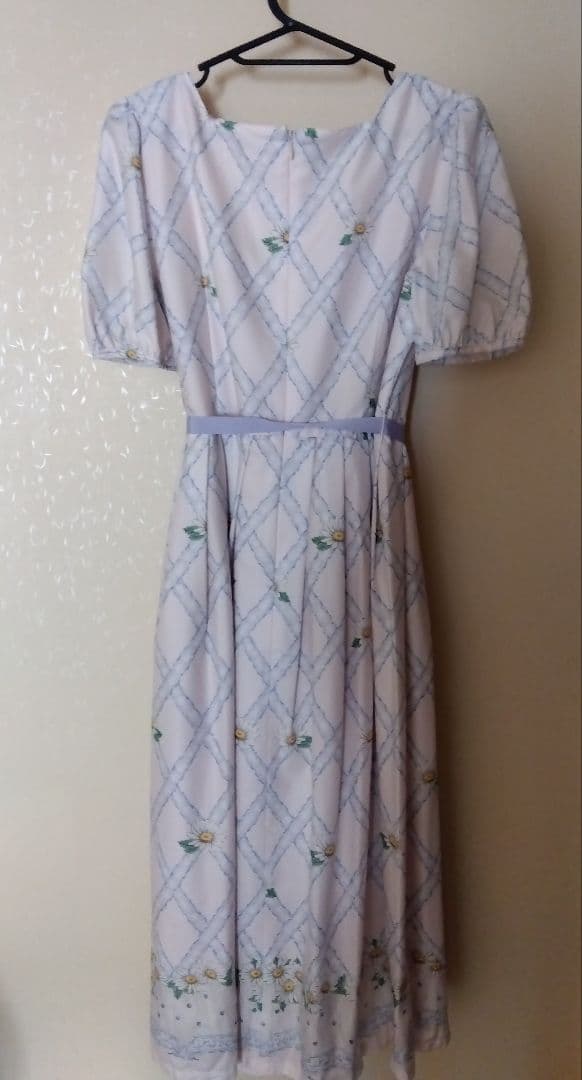 Emily Temple cute クロスレースマーガレット ワンピース