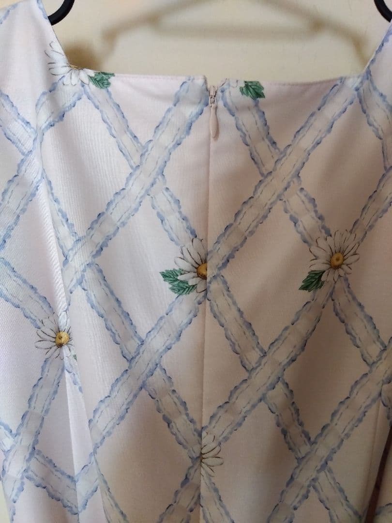 Emily Temple cute クロスレースマーガレット ワンピース