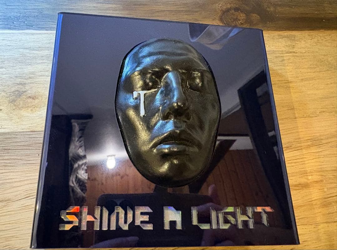 G-DRAGON SHINE A LIGHT コンサートDVD2枚組　日本向け