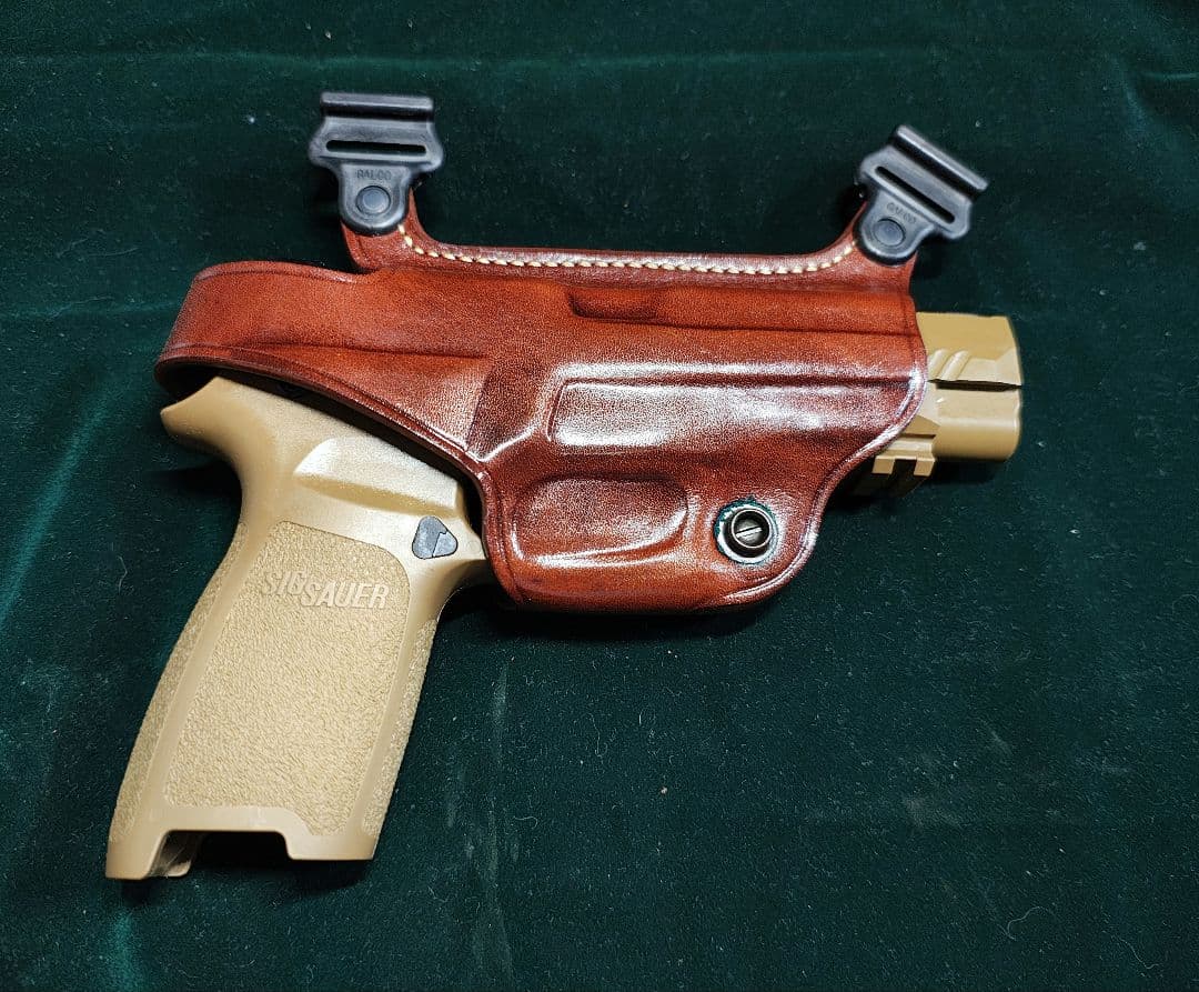 GALCO ショルダーホルスター　Miami classic　P226用