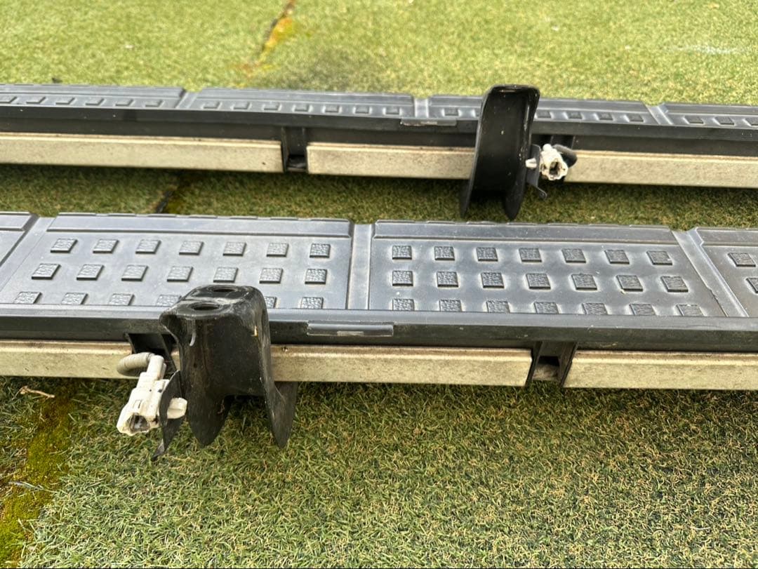 ハイラックスサーフ215 サイドステップ