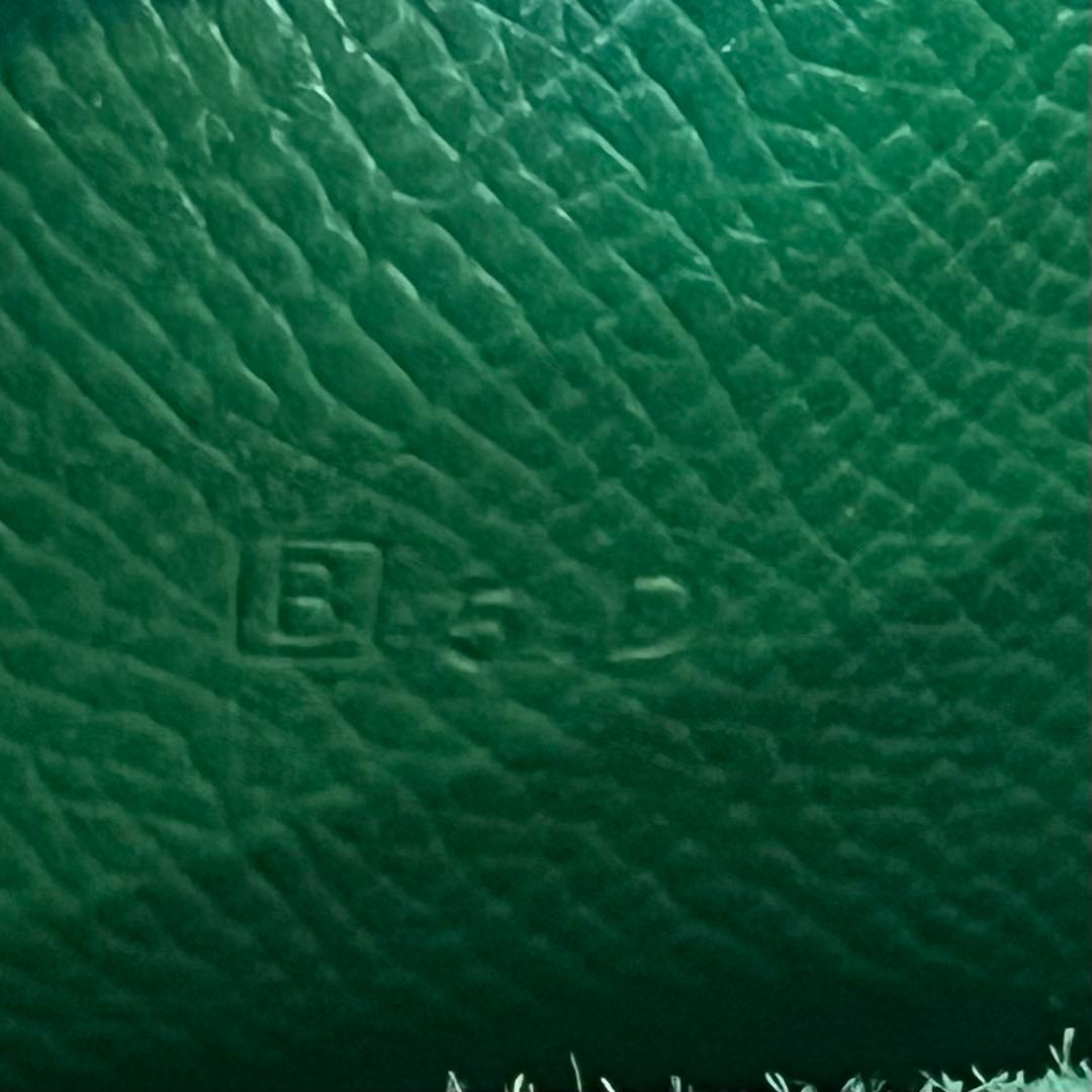 美品✨　HERMES グリーン 長財布 箱付き　⬜︎B黒印