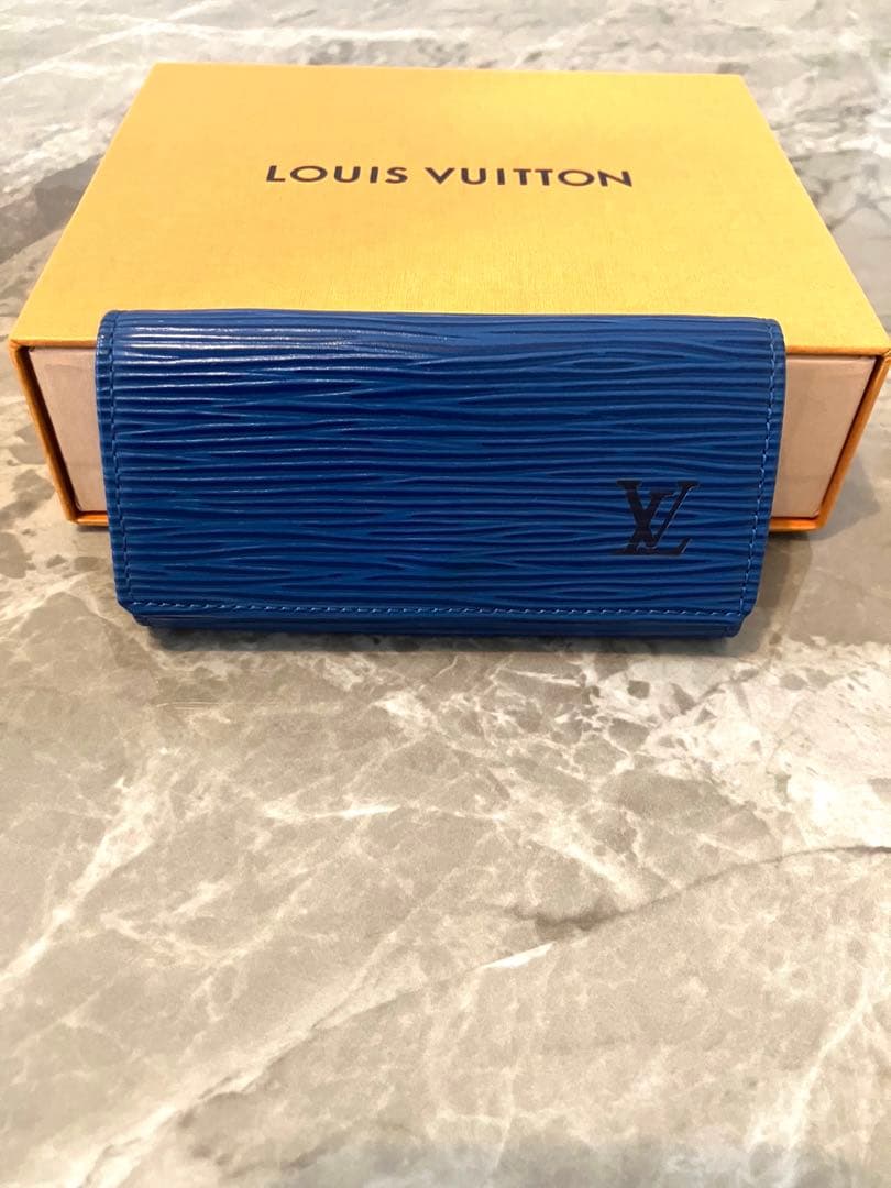 【新品】ルイ・ヴィトン 青 エピレザー キーケース