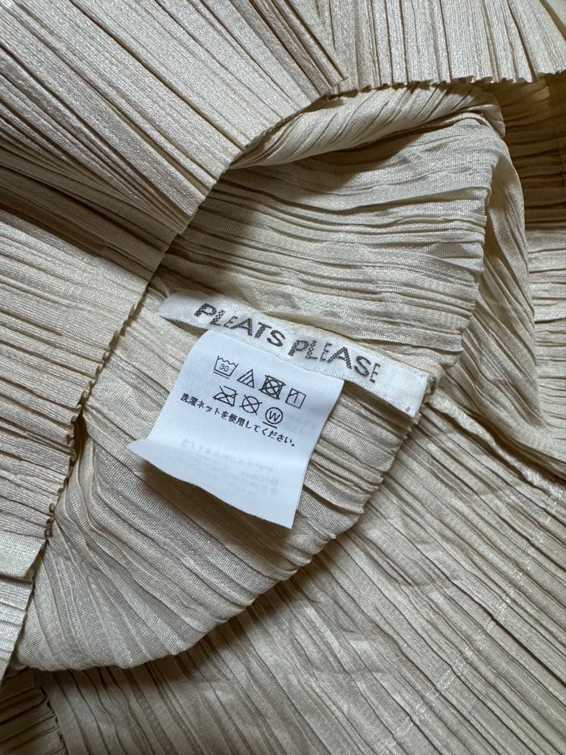 PLEATS PLEASE ISSEY MIYAKE プリーツプリーズ