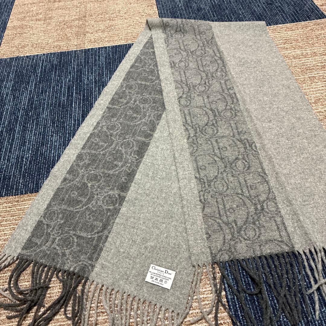 Christian Dior グレー ストライプマフラー 男女問わず