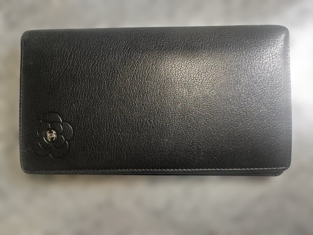 【正規品】CHANEL シャネル カメリア 二つ折り財布 ブラック×シルバー