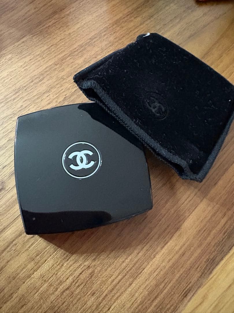 レキャトルオンブル / 388 エクレドゥニュイ アイシャドウパレット　ケース付