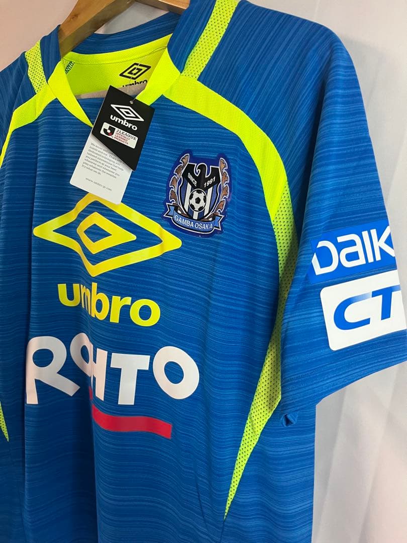 【新品未使用】UMBRO アンブロ ガンバ大阪　トレーニングウェア　半袖