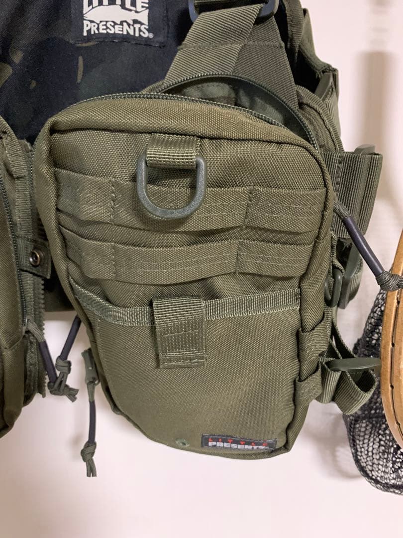 リトルプレゼンツ　ストラップベスト　ネオ　オリーブ