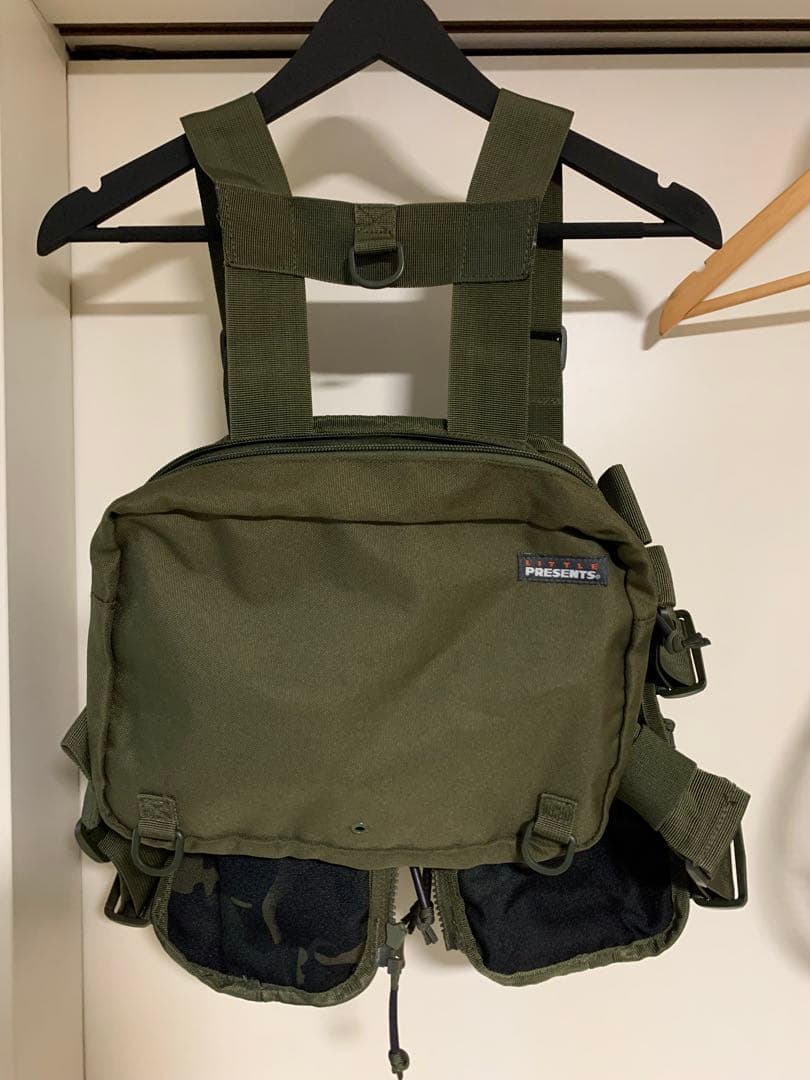 リトルプレゼンツ　ストラップベスト　ネオ　オリーブ