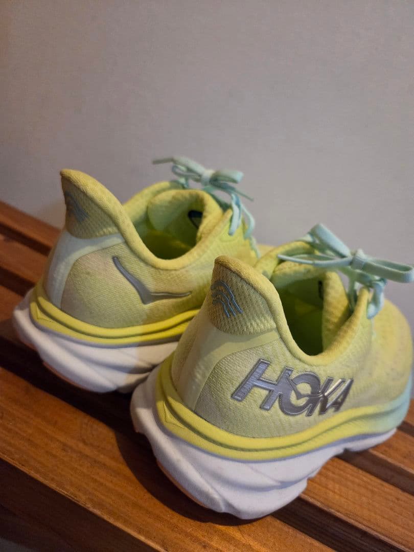 HOKA ONE ONE ランニングシューズ 24cm イエロー