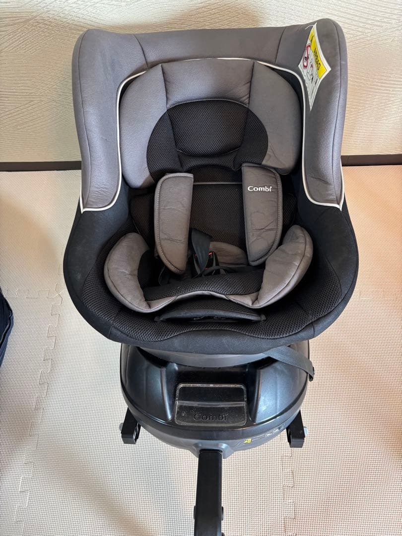 Combi 回転式チャイルドシート グレー　CG-CIG