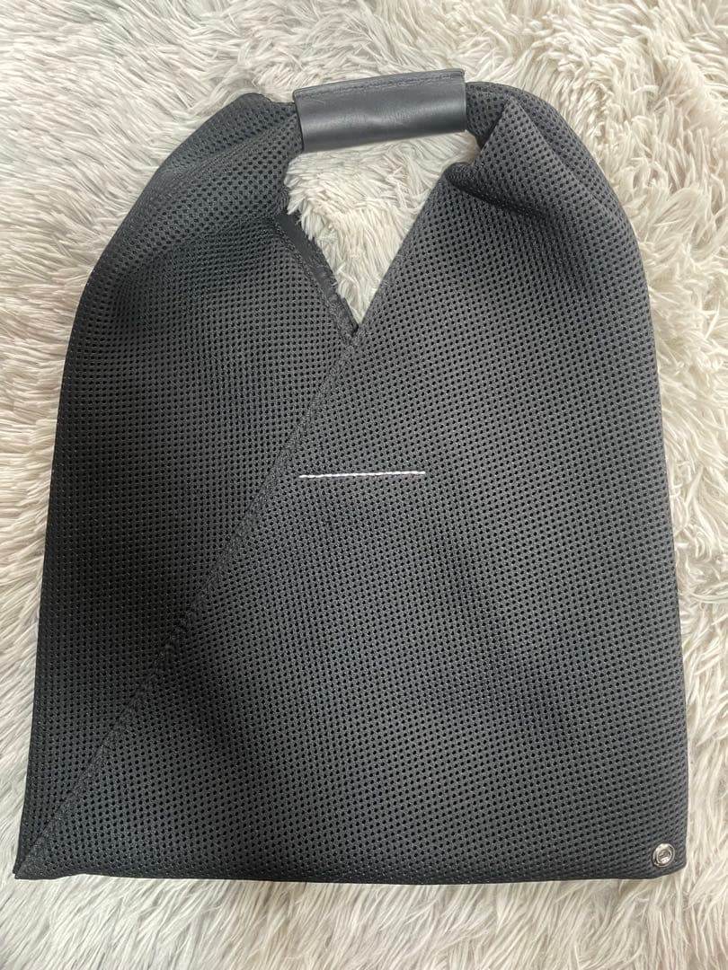MM6 MAISON MARGIELA ブラック　スモール　トライアングルトート