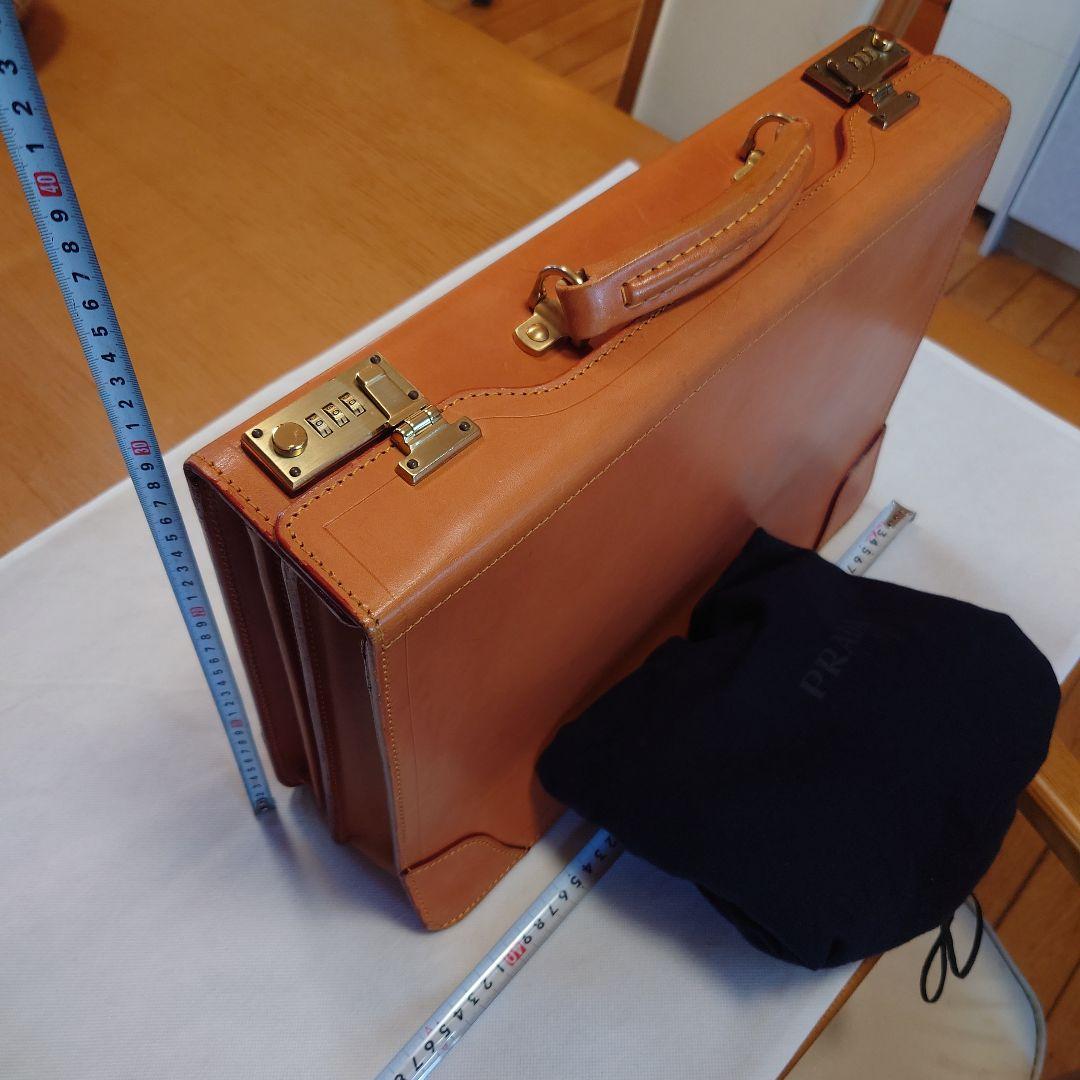 FIVEWOODSオレンジ レザービジネスバッグ（保管袋付き：PRADA）