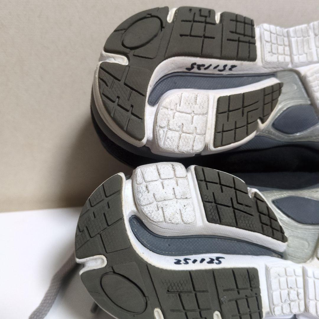 benesu ブラック スニーカー