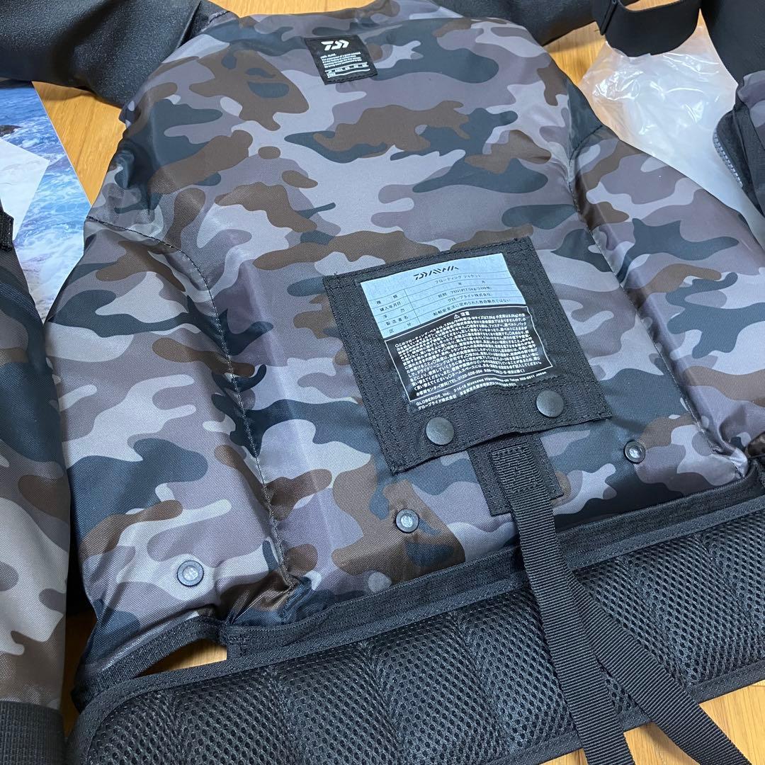 [試着のみ] ダイワ フロートゲームベスト DF-6224 ジェットブラック