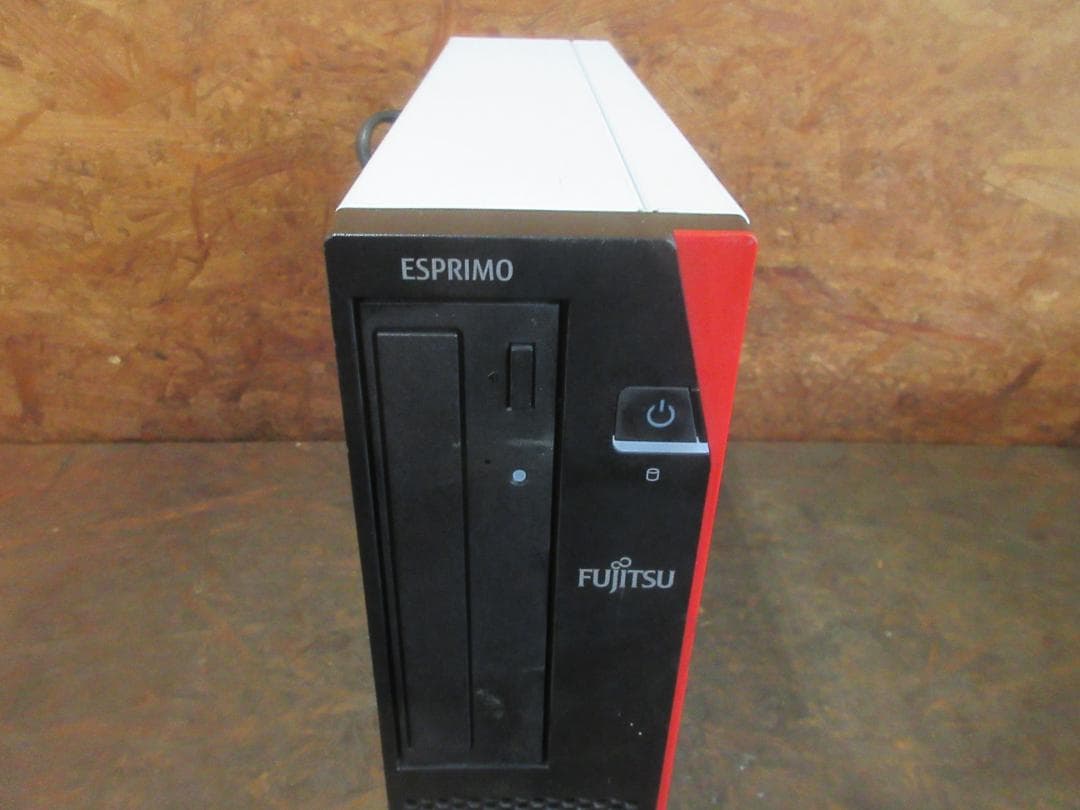 11送料込 富士通 ESPRIMO D588/TX i7 8th Genジャンク