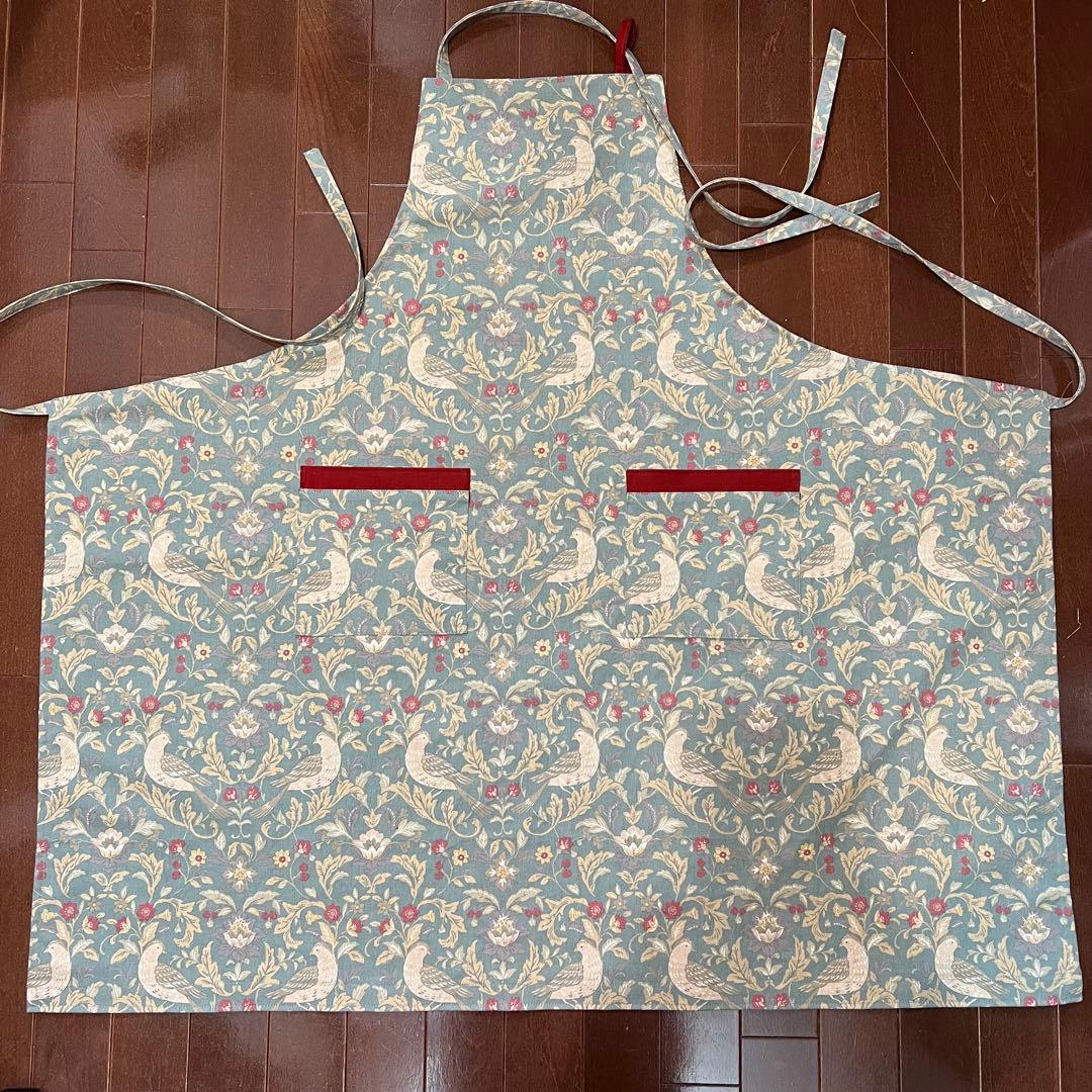 キラキラ⭐️⭐️エプロン✖️2 苺のぷっくりポーチ✖️3