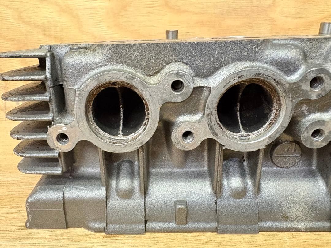 (7) バリオス 1型 シリンダーヘッド