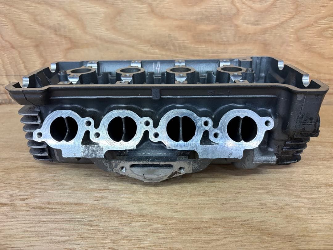 (7) バリオス 1型 シリンダーヘッド