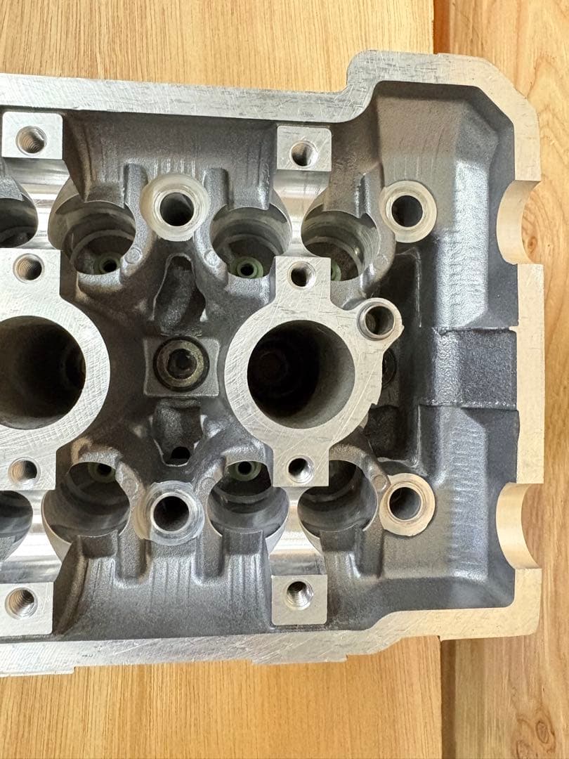 (7) バリオス 1型 シリンダーヘッド