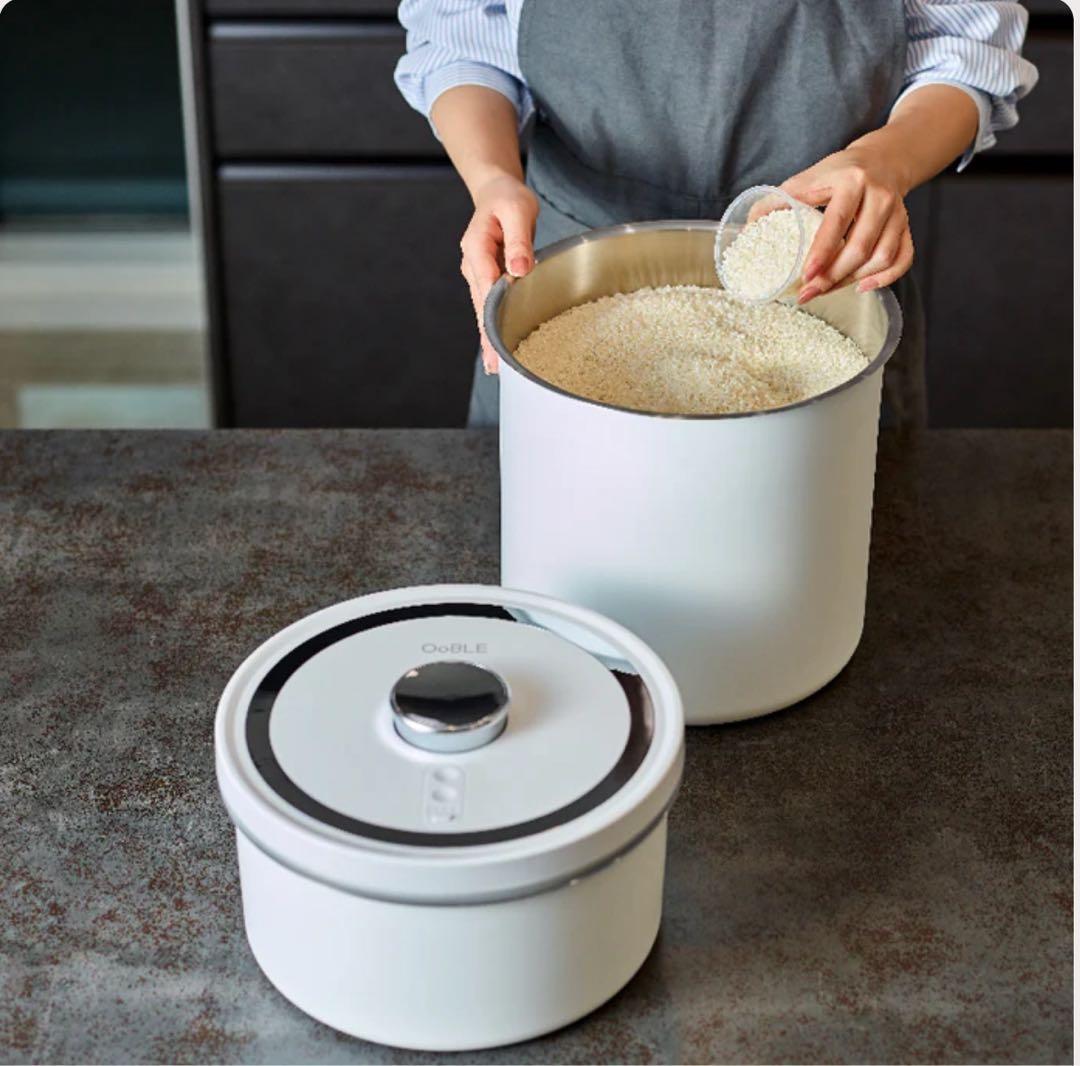 OoBLE 真空保存容器 ホワイト 13L
