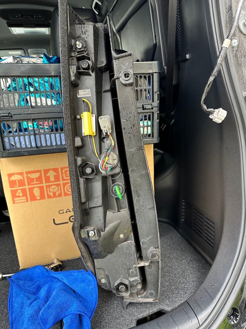 Valenti TT80NVO-SB-1 テールランプ