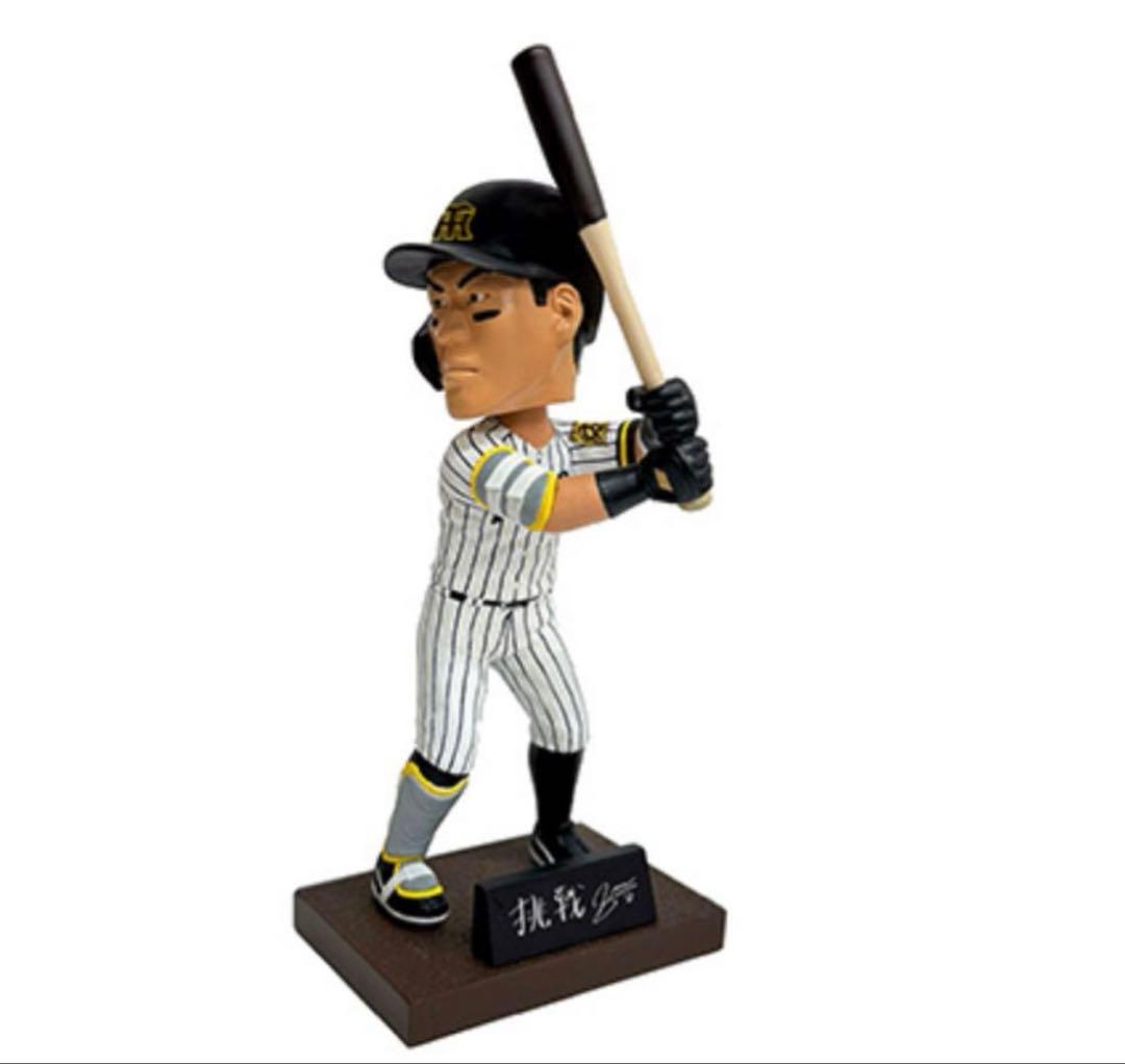 阪神タイガース　佐藤輝　ボブルヘッド　フィギュア 2025年版