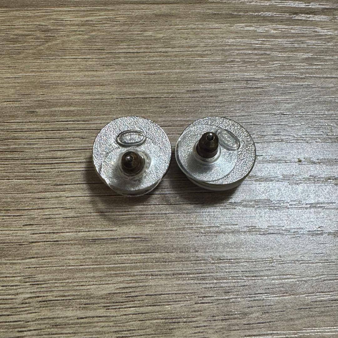 アキラ　正規品シャネル　ココマーク　ピアス　ホワイト　キラキラ