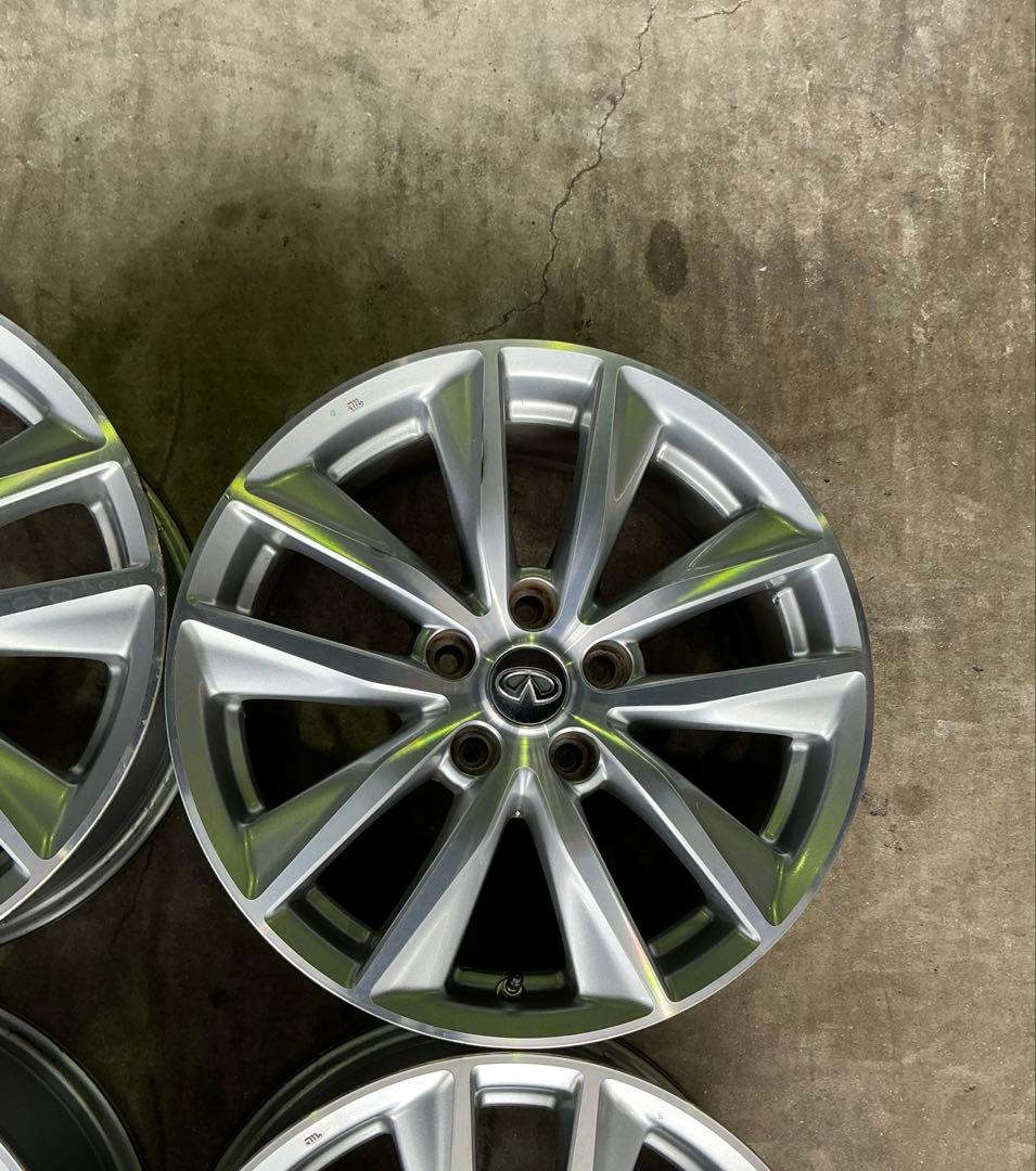 V37 スカイライン純正 17インチ センサーバルブ付き