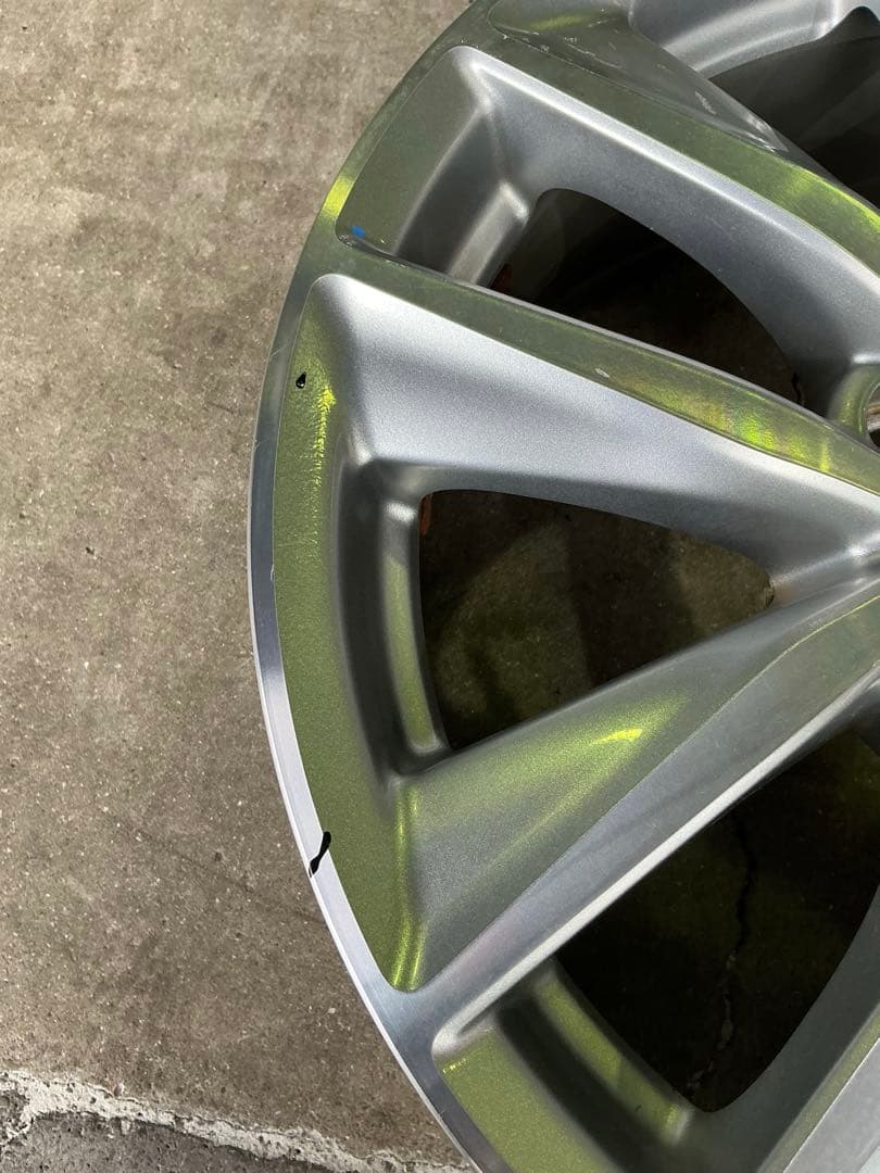 V37 スカイライン純正 17インチ センサーバルブ付き