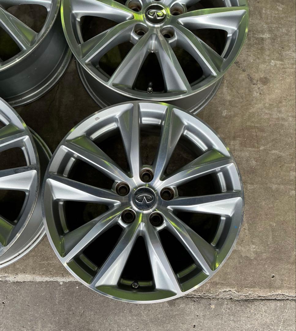 V37 スカイライン純正 17インチ センサーバルブ付き